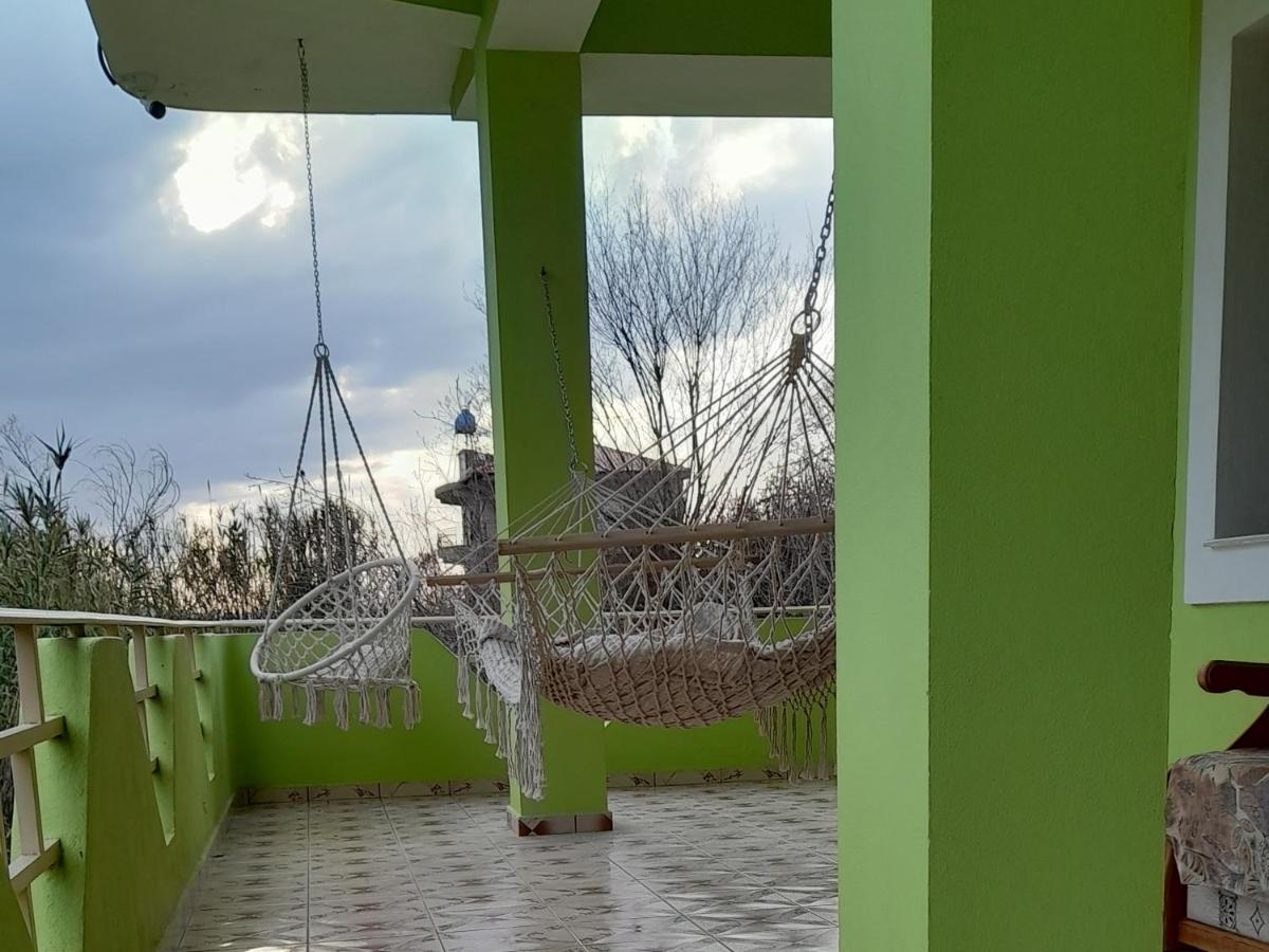 Appartamento Perondi Berat Kuçovë Esterno foto