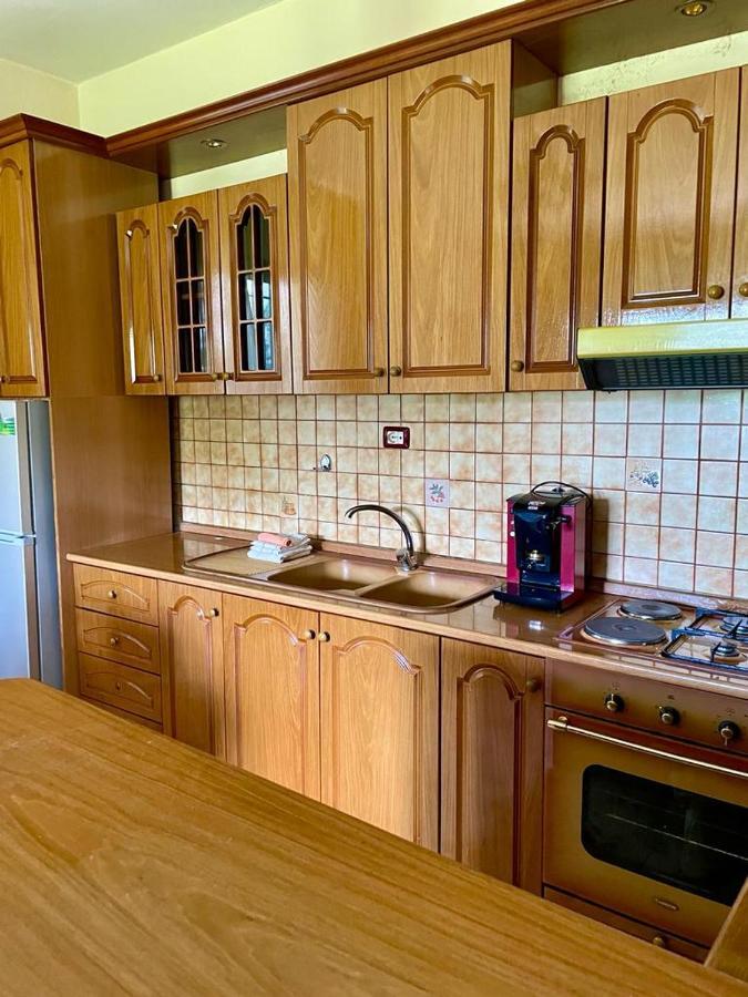 Appartamento Perondi Berat Kuçovë Esterno foto